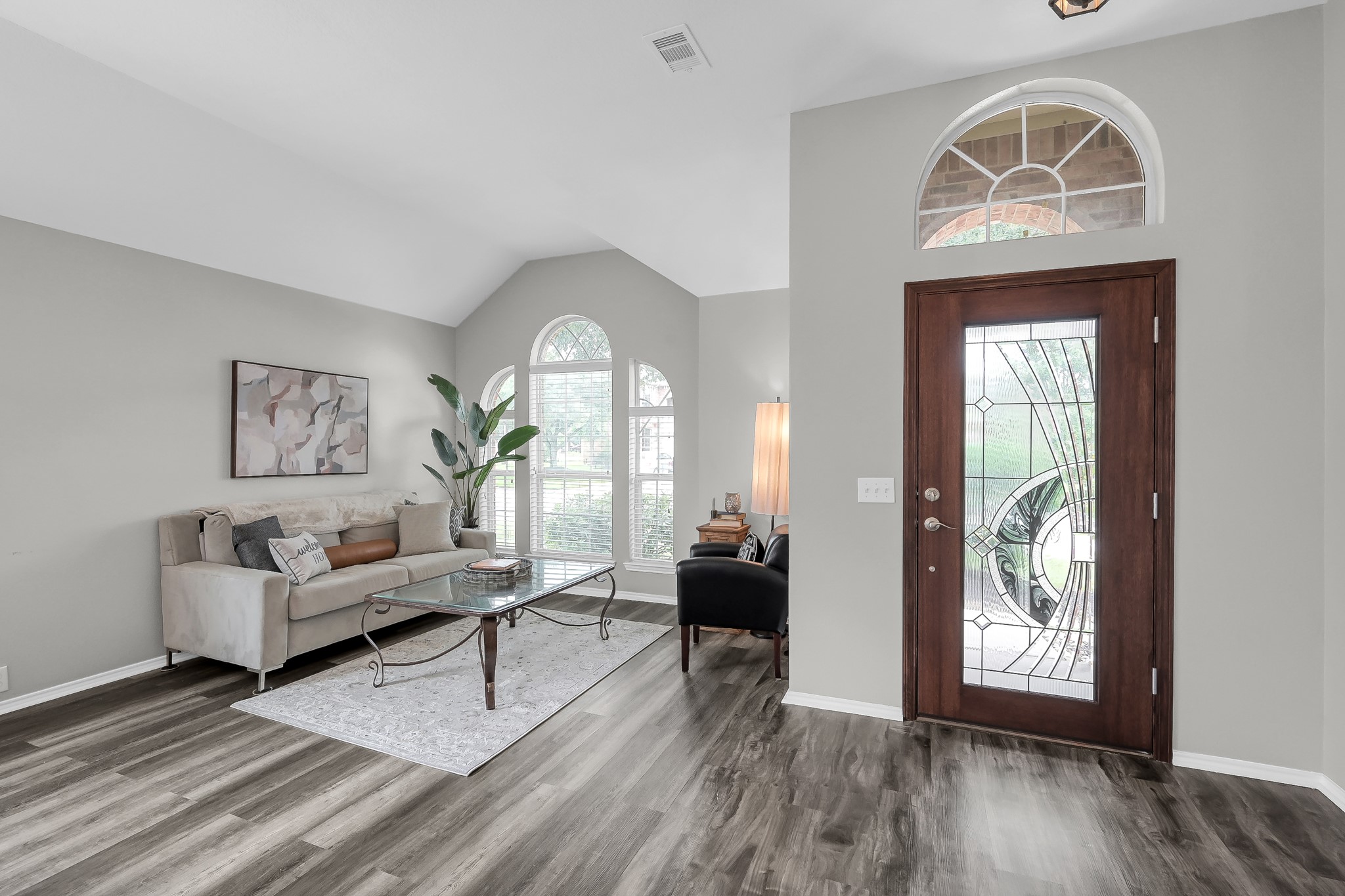 30206 Mesa Valley Drive Spring, TX 77386 - Photo 3 of 38 a living room with furniture and a window