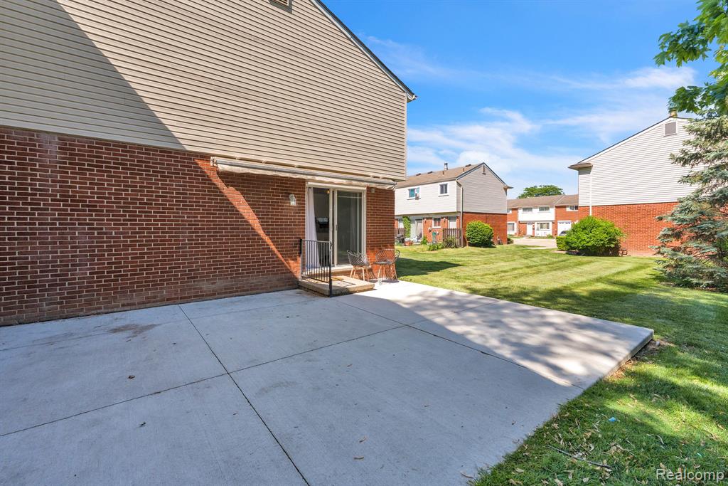 8126 Farnum Avenue Warren, MI 48093 - Photo 25 of 35
