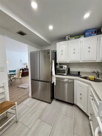 $2,200 | 101 Briny Avenue, Unit 2406, Pompano Beach, FL 33062