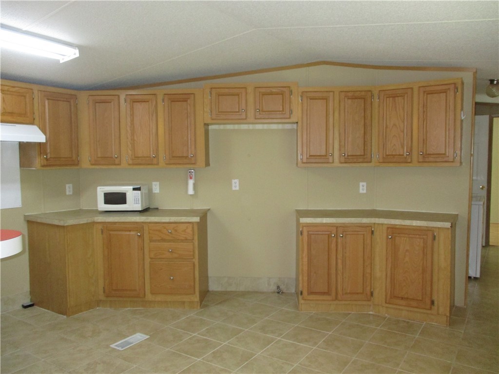 232 Tate Road Central, SC 29630 - Photo 3 of 35 Gallery Image 3