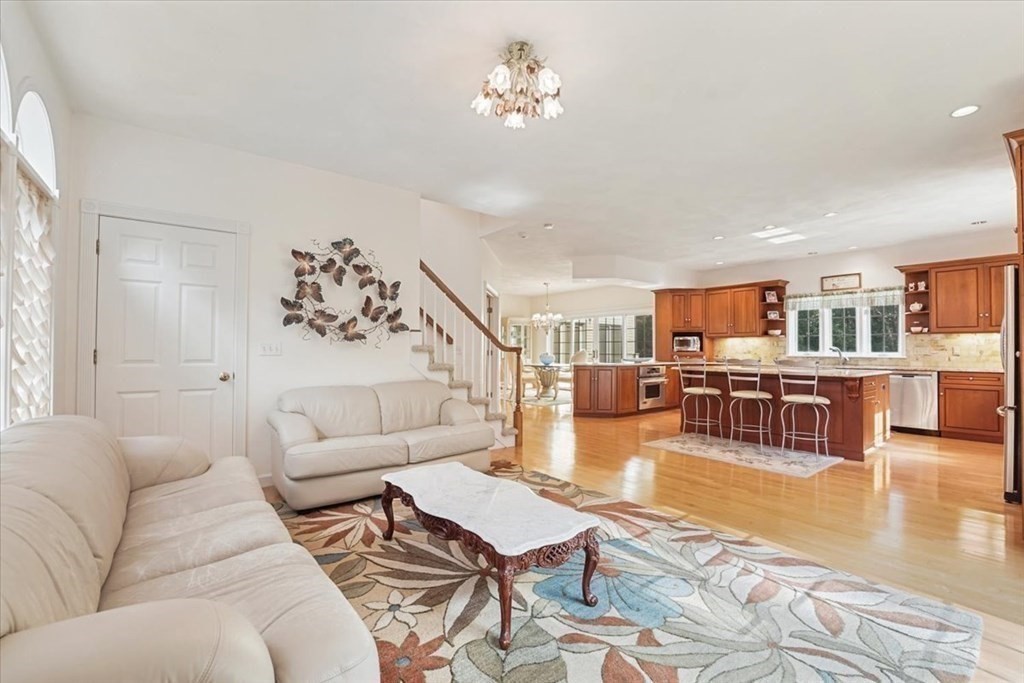 208 Far Reach Road Westwood, MA 02090 - Photo 17 of 40 Gallery Image 17