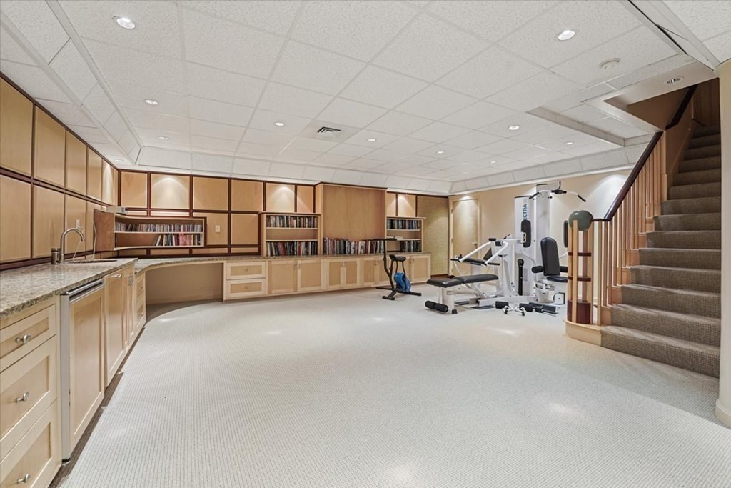 208 Far Reach Road Westwood, MA 02090 - Photo 34 of 40 Gallery Image 34