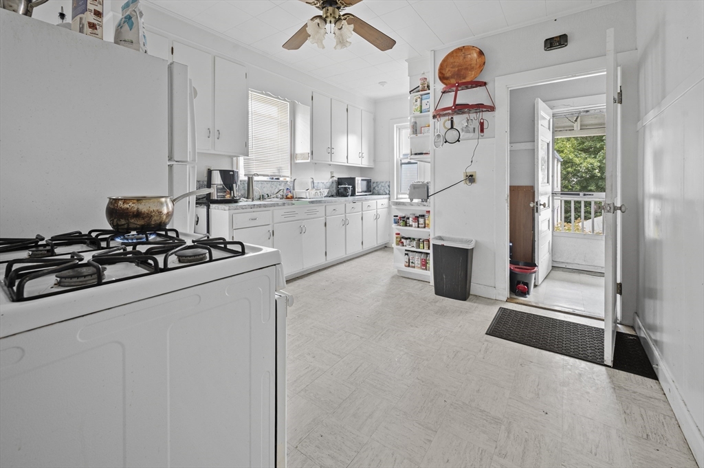 89 Central Street Somerville, MA 02143 - Photo 10 of 33