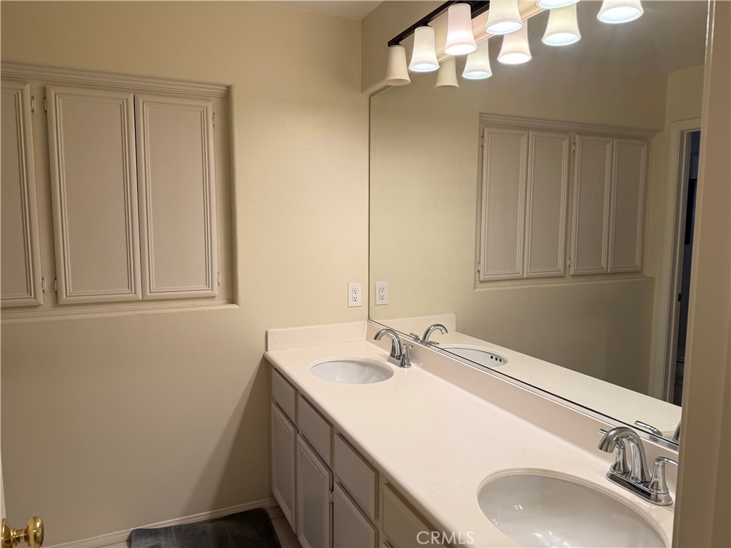 7 Foxcrest Irvine, CA 92620 - Photo 18 of 24