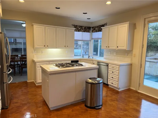 $6,500 | 7 Foxcrest, Irvine, CA 92620