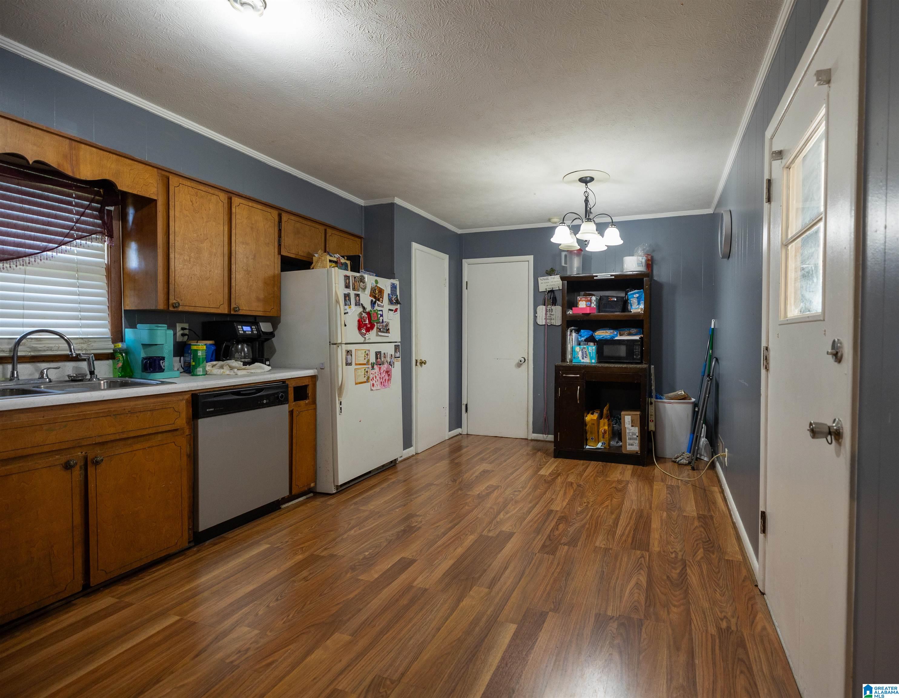 728 Dagun Street Anniston, AL 36206 - Photo 5 of 13