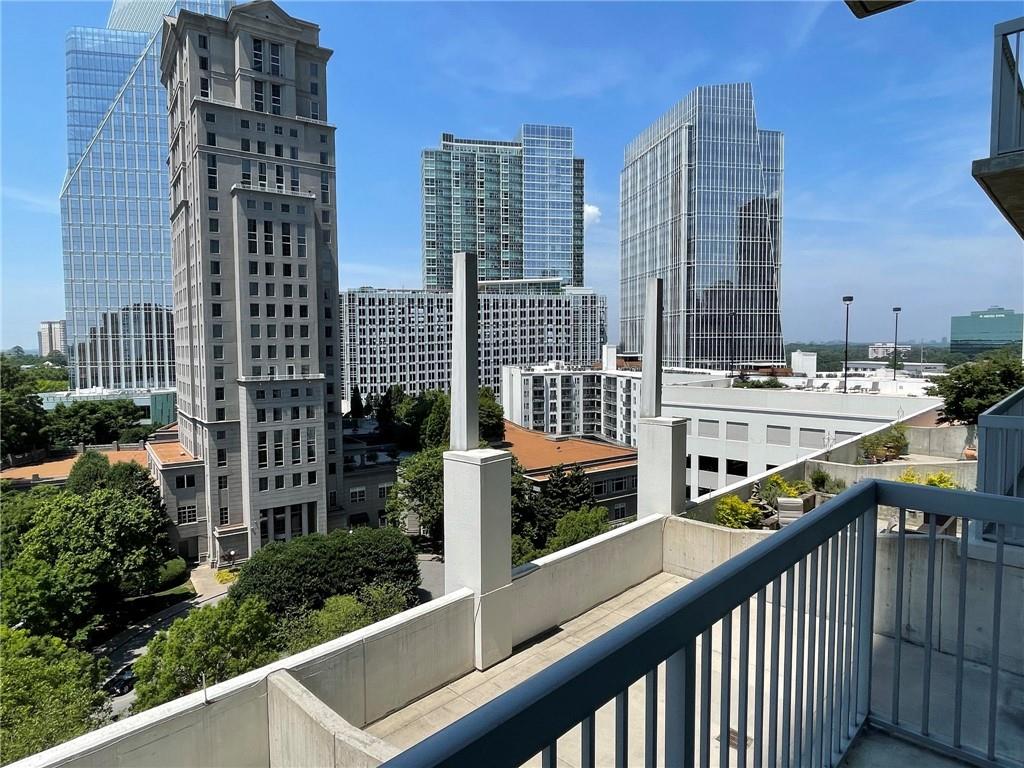 3324 Peachtree Road Northeast, Unit 908 Atlanta, GA 30326 - Photo 13 of 46 a balcony with city view