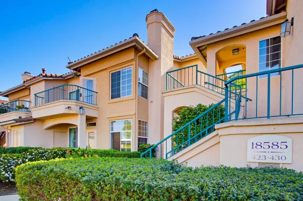 $399,000 | 18585 Caminito Pasadero, Unit 427, San Diego, CA 92128