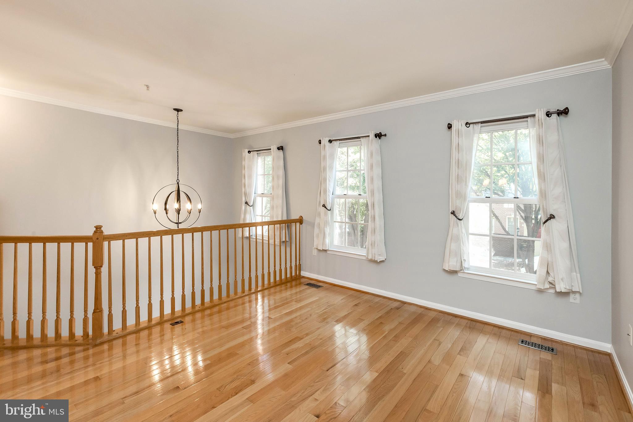 205 Ridgepoint Place Gaithersburg, MD 20878 - Photo 17 of 51 a view of an empty room and window
