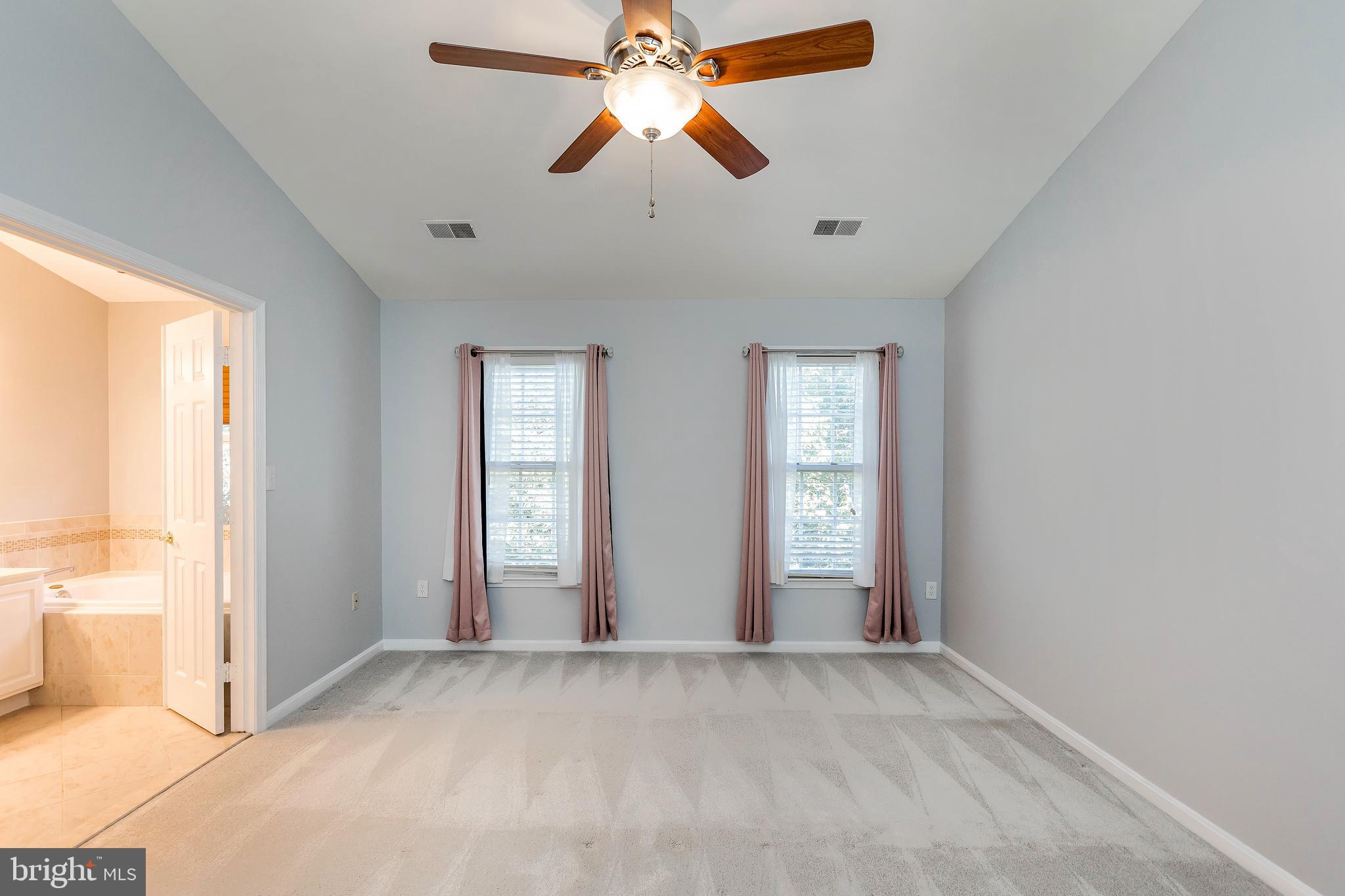 205 Ridgepoint Place Gaithersburg, MD 20878 - Photo 31 of 51 a view of empty room with window