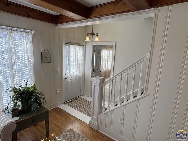 $284,900 | 13 Locust Street, Cottonwood Falls, KS 66845