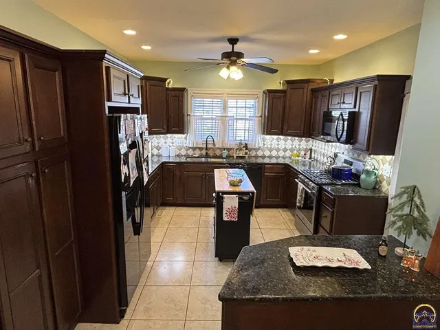 $284,900 | 13 Locust Street, Cottonwood Falls, KS 66845