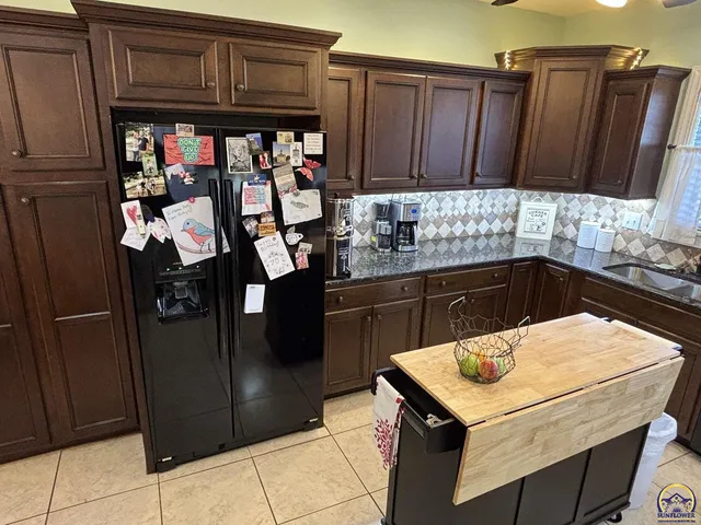 $284,900 | 13 Locust Street, Cottonwood Falls, KS 66845