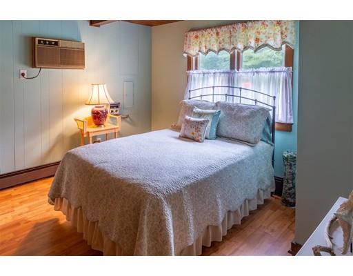 350 New Boston Road Fairhaven, MA 02719 - Photo 12 of 25 Gallery Image 12