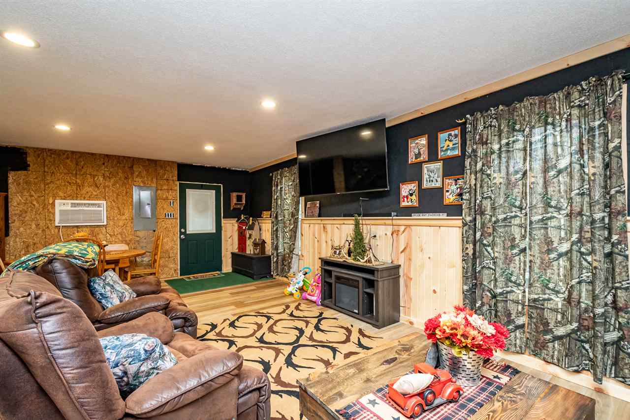 303 Main Street Lowden, IA 52255 - Photo 18 of 25 Gallery Image 18