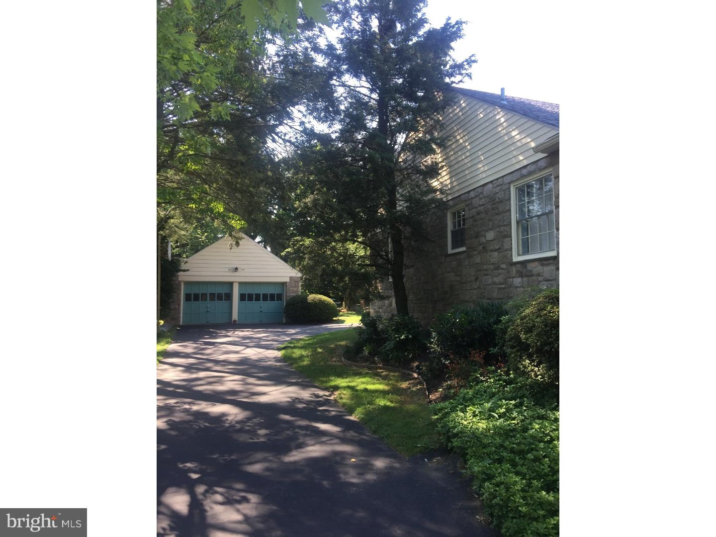 1491 Huntingdon Road Abington, PA 19001 - Photo 3 of 7