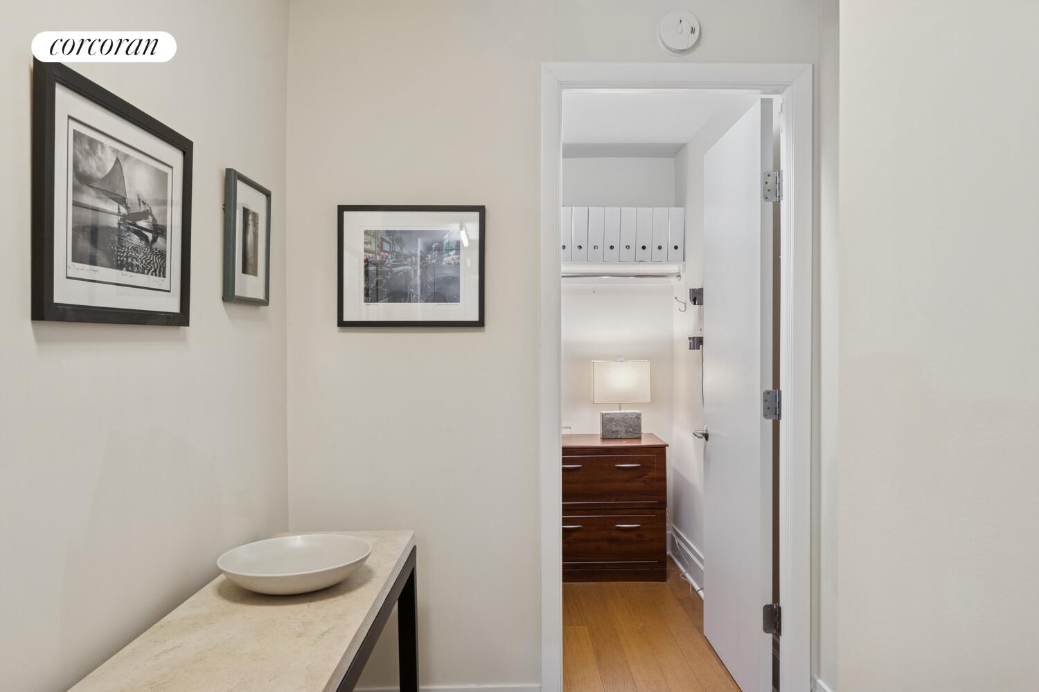 531 Main Street, Unit 617 Manhattan, NY 10044 - Photo 5 of 17