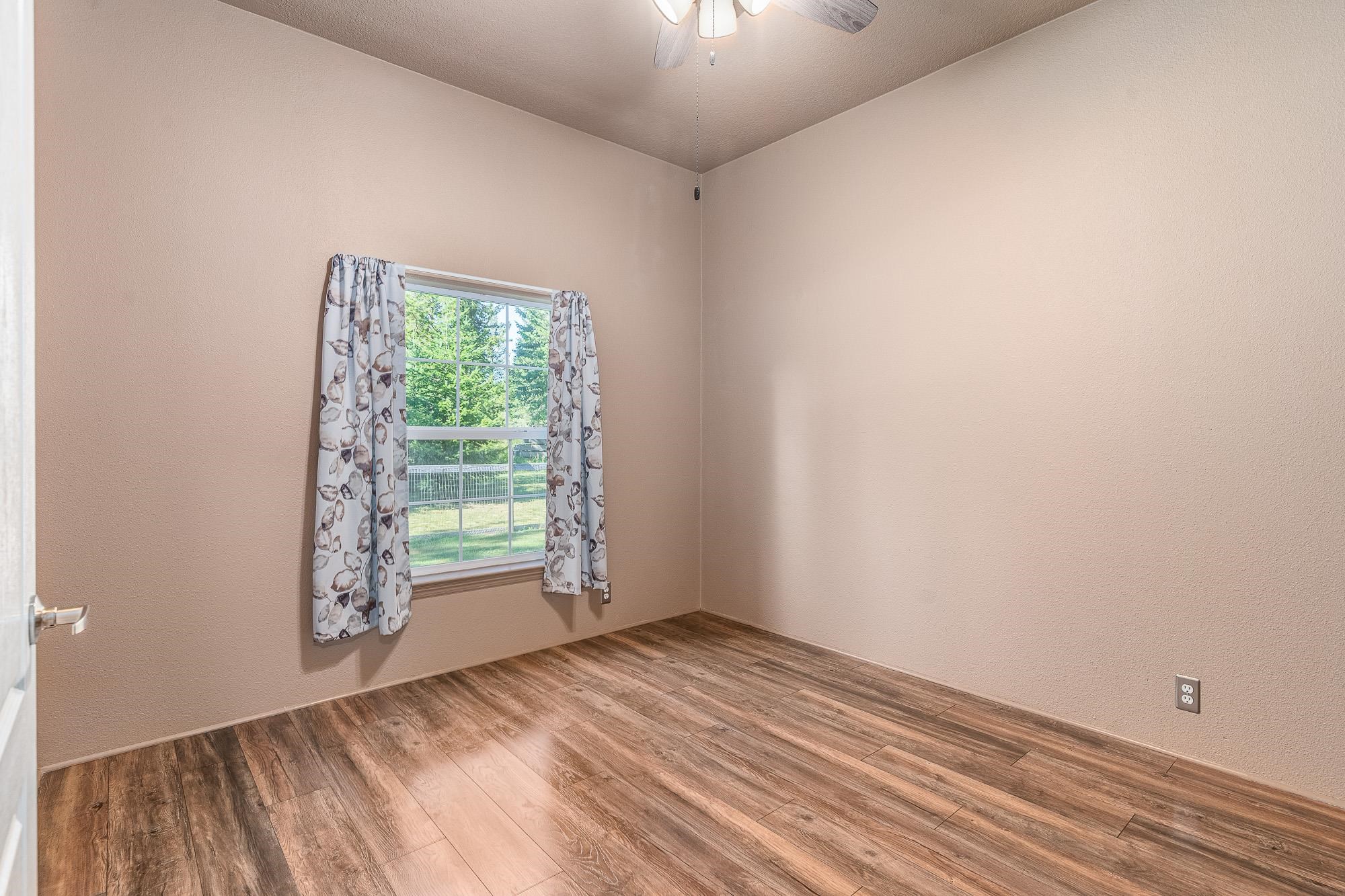 4072 Maple Street Loon Lake, WA 99148 - Photo 13 of 31