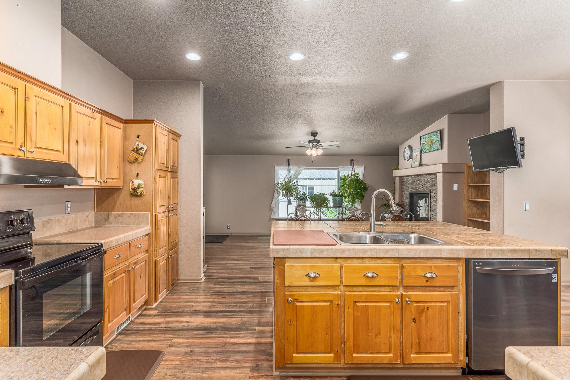 4072 Maple Street Loon Lake, WA 99148 - Photo 4 of 31