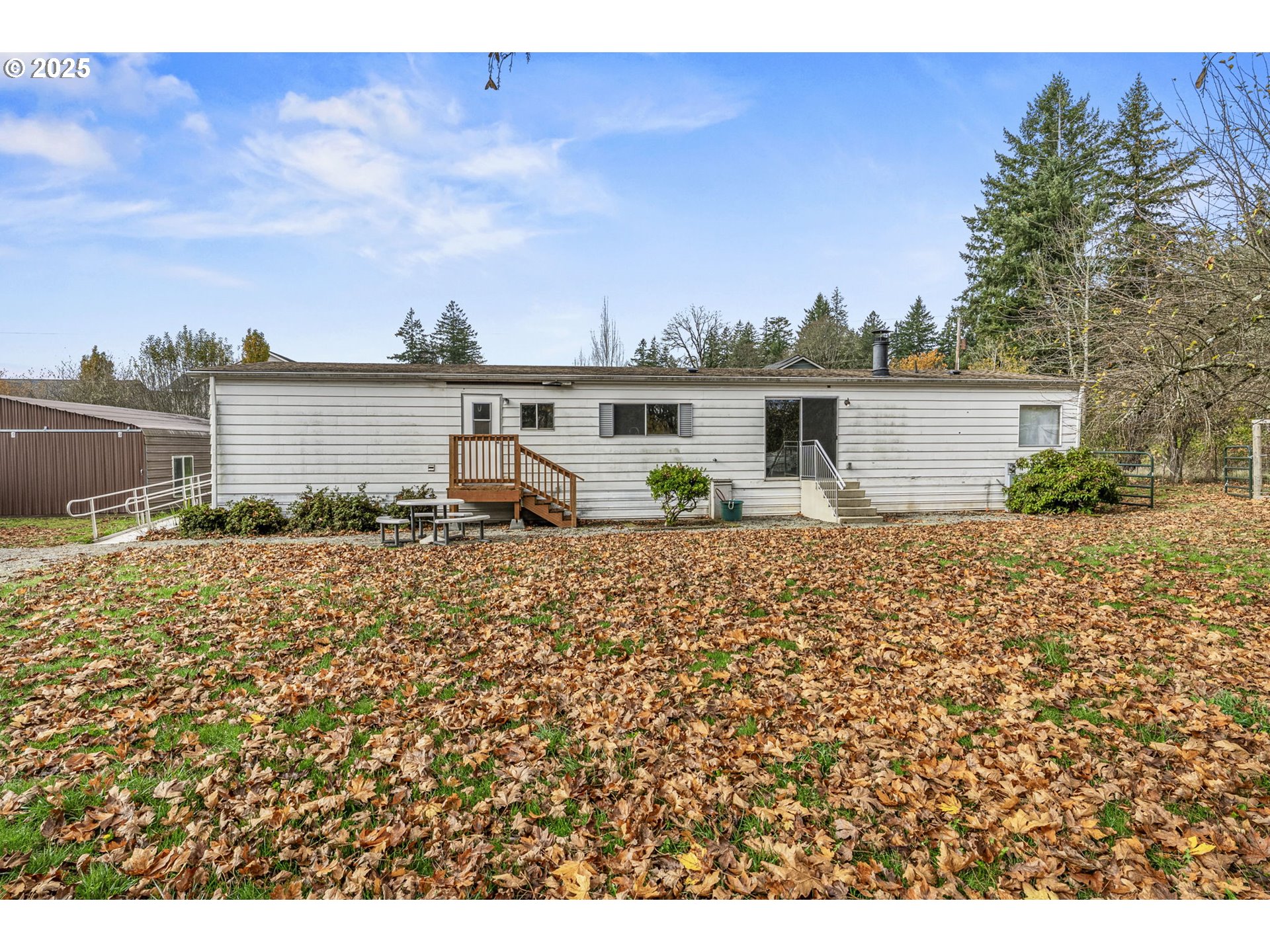 2032 Southeast 283rd Avenue Camas, WA 98607 - Photo 21 of 22 a front view of a house with garden