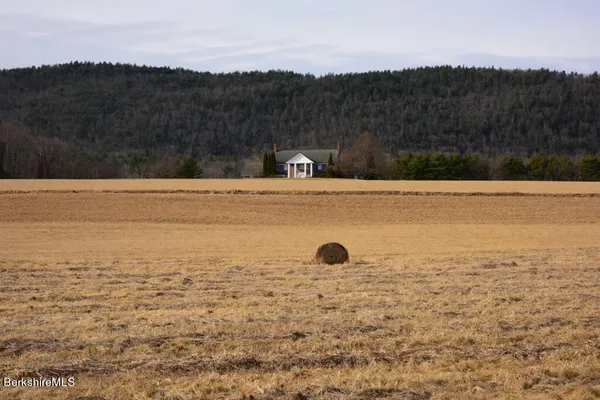 $2,495,000 | 84 B North Undermountain Road, Egremont, MA 01230