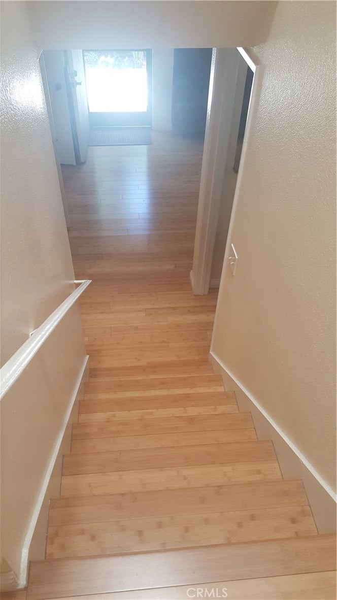 880 Robles Place Corona, CA 92882 - Photo 4 of 11