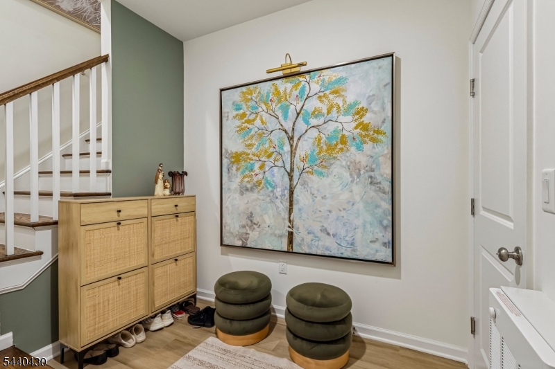222 Myrtle Road Warren, NJ 07059 - Photo 4 of 27