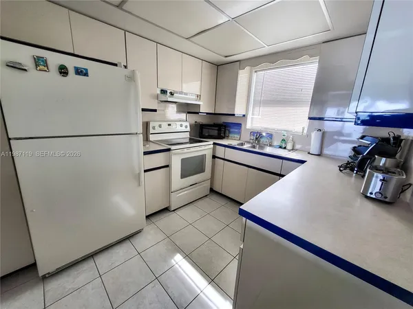 $4,200 | 1750 South Ocean Boulevard, Unit 509E, Lauderdale-by-the-Sea, FL 33062