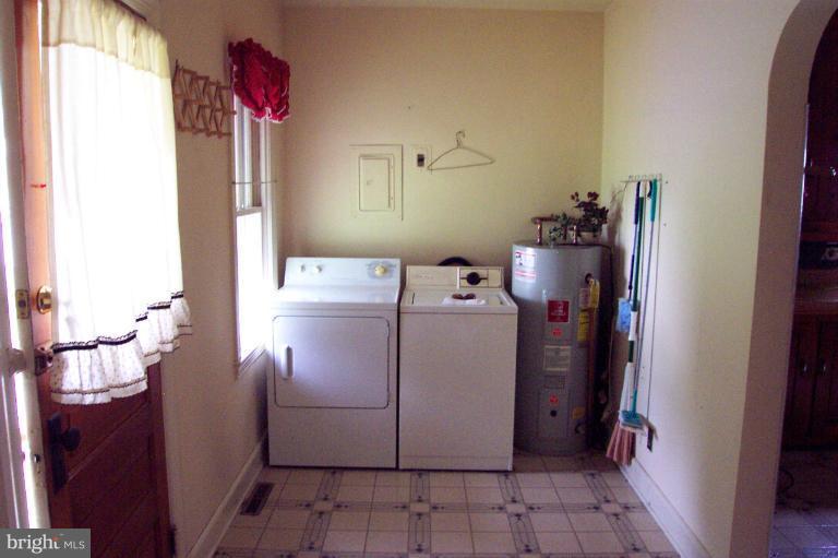 103 Rambler Road Cambridge, MD 21613 - Photo 13 of 19 separate utility room