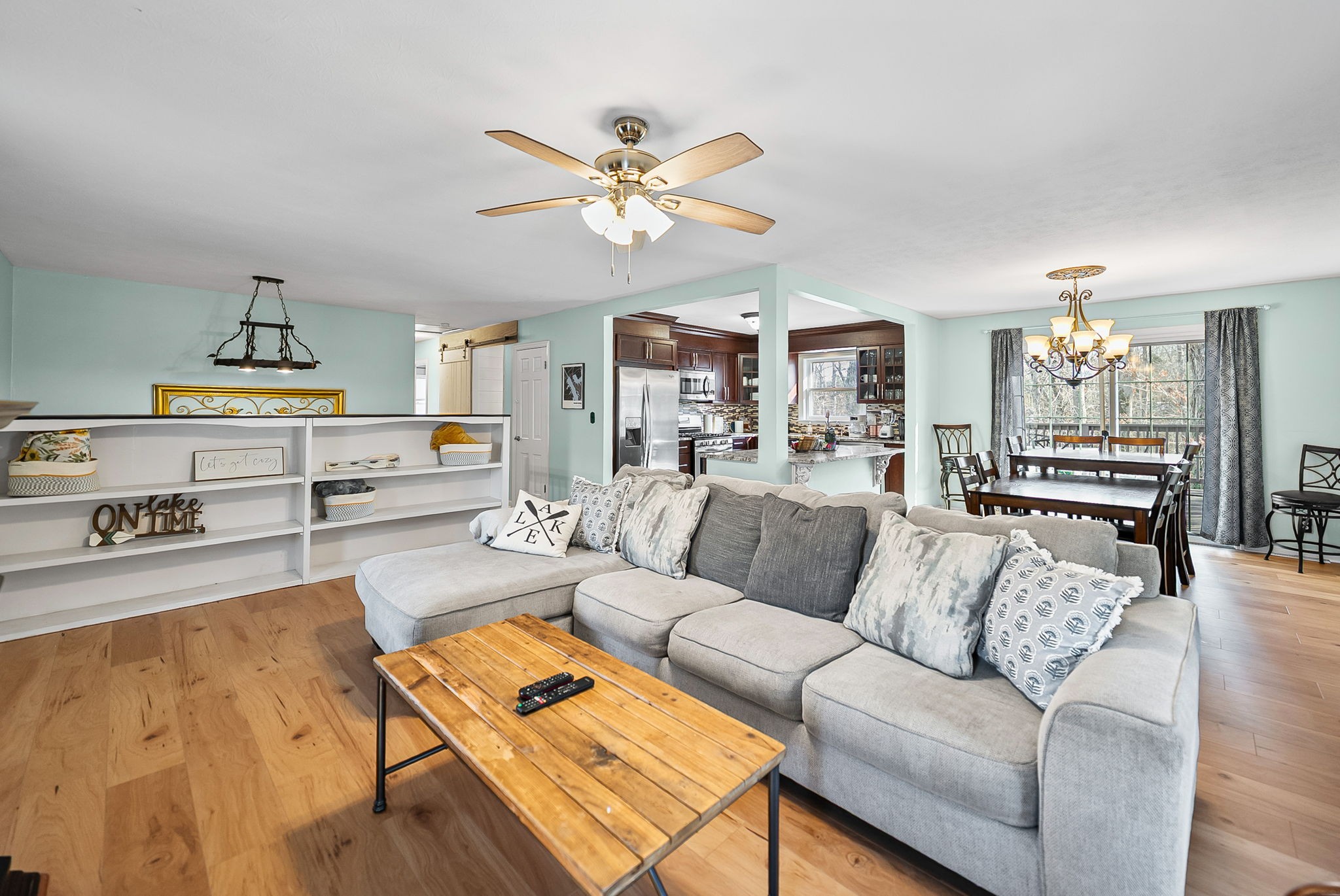 148 Green Hill Drive Grand Rivers, KY 42045 - Photo 13 of 65 a living room with furniture and kitchen view