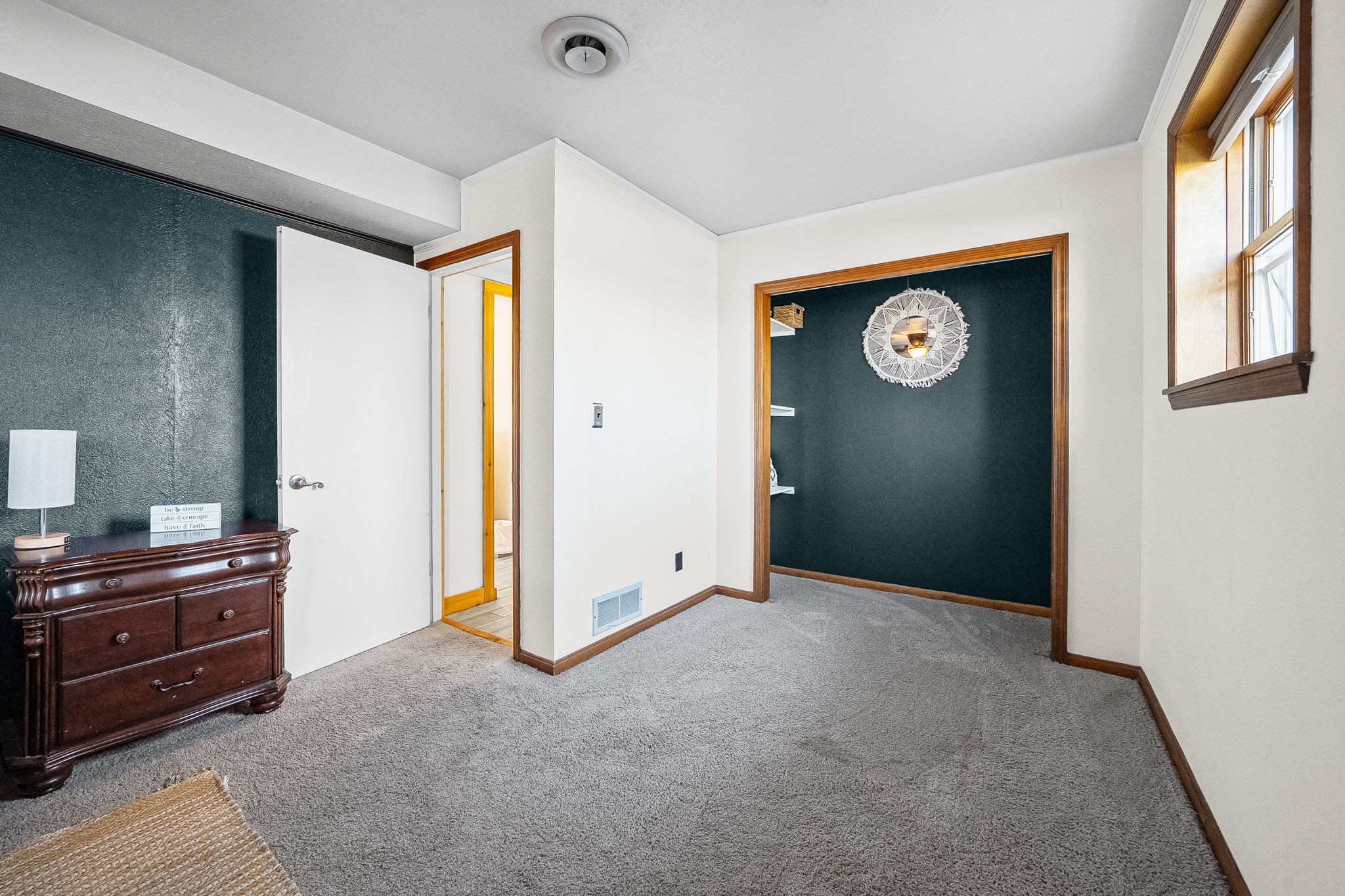 148 Green Hill Drive Grand Rivers, KY 42045 - Photo 44 of 65 a view of a livingroom with a kitchen