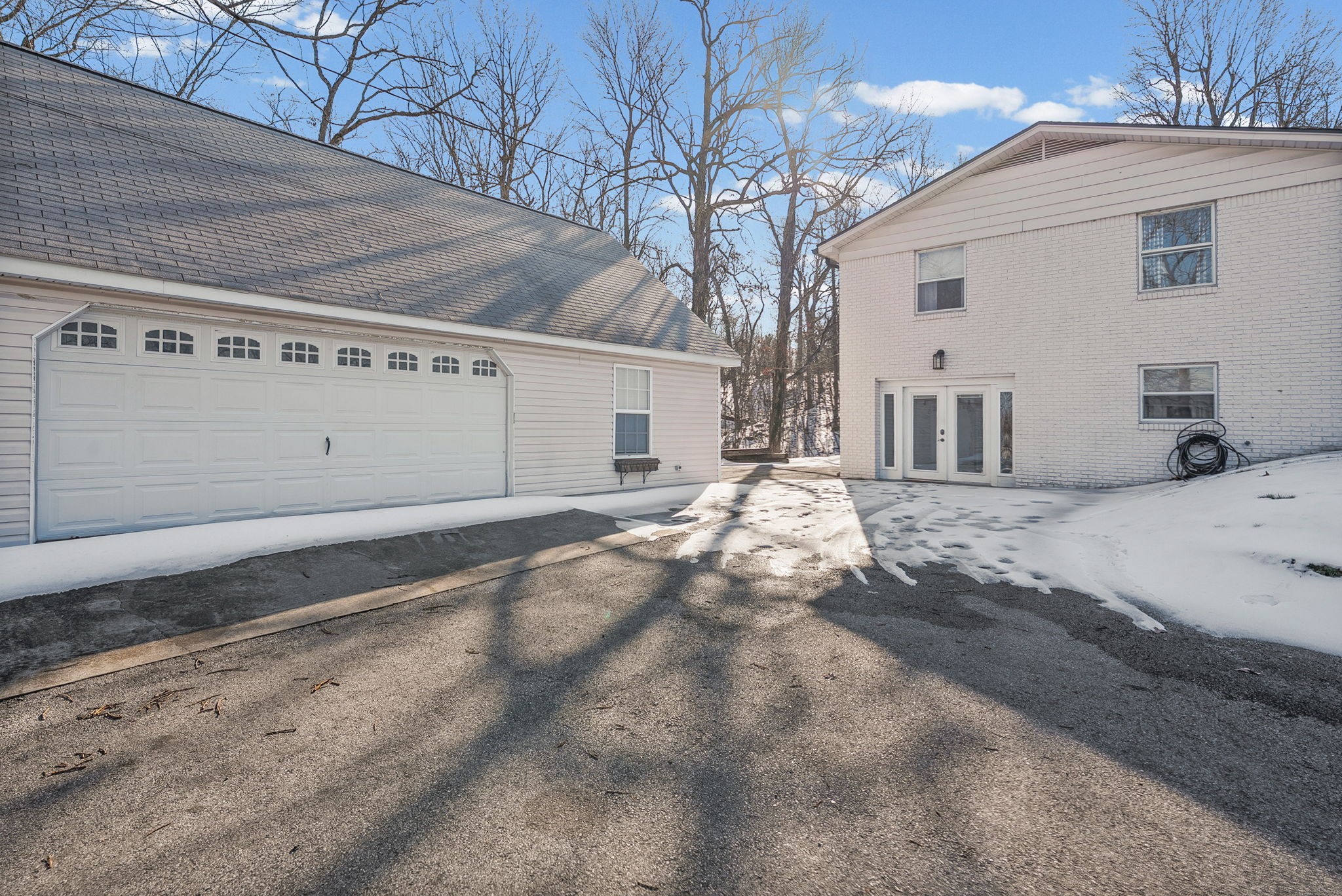 148 Green Hill Drive Grand Rivers, KY 42045 - Photo 50 of 65 a view of a white house