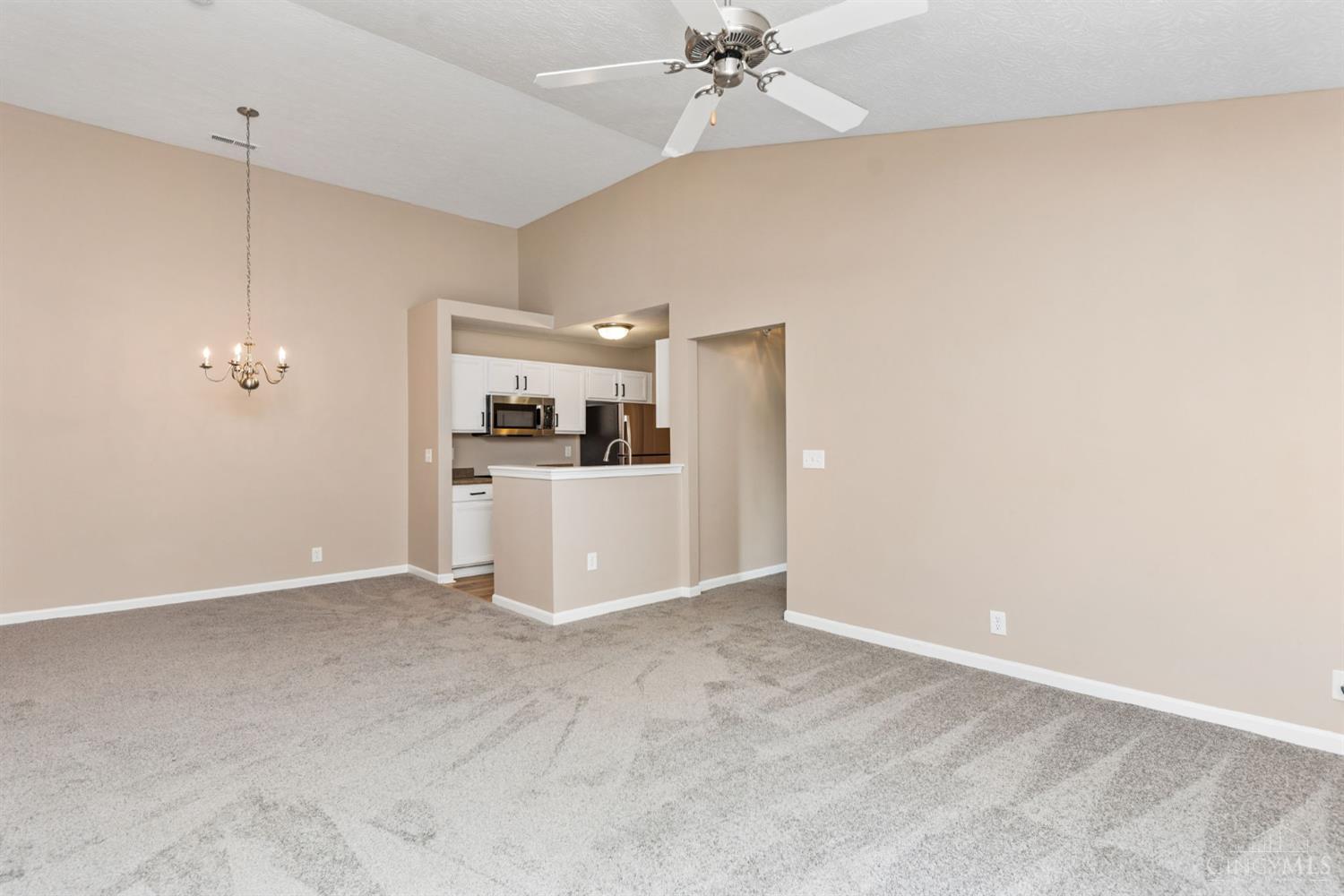 3414 North Bend Road, Unit 8 Cincinnati, OH 45247 - Photo 8 of 36