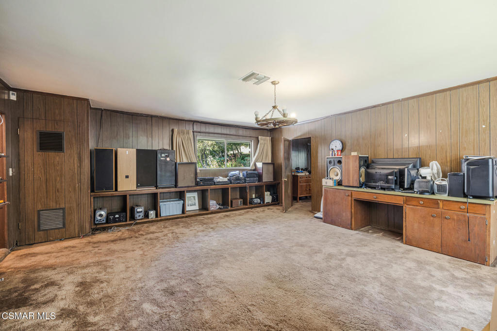 25820 Piuma Road Calabasas, CA 91302 - Photo 22 of 57 Gallery Image 22