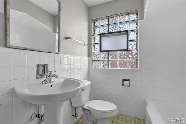 $169,500 | 6932 Florian Avenue, St. Louis, MO 63121