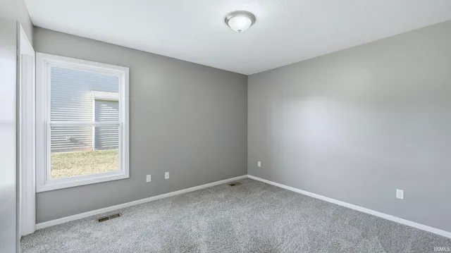 $289,900 | 10825 Yalumba Pass, Roanoke, IN 46783