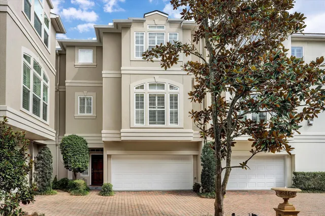 $915,000 | 2638 Wroxton Road, West University Place, TX 77005