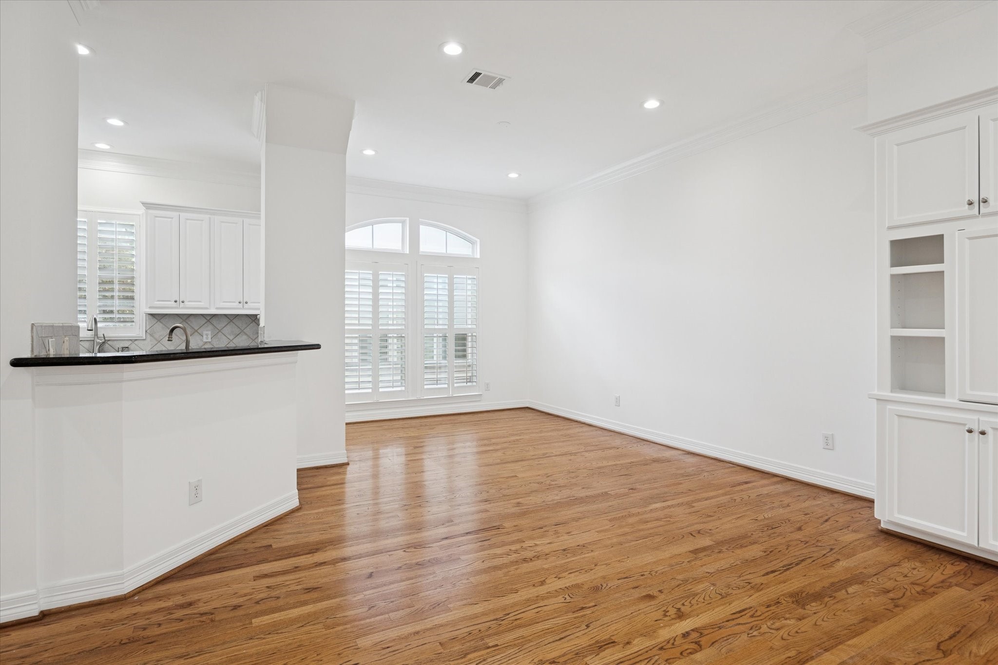 2638 Wroxton Road West University Place, TX 77005 - Photo 14 of 31 You could put bar stools at the counter if you wanted additional seating