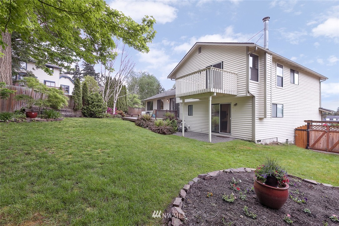 2019 237th Street Southeast Bothell, WA 98021 - Photo 2 of 19