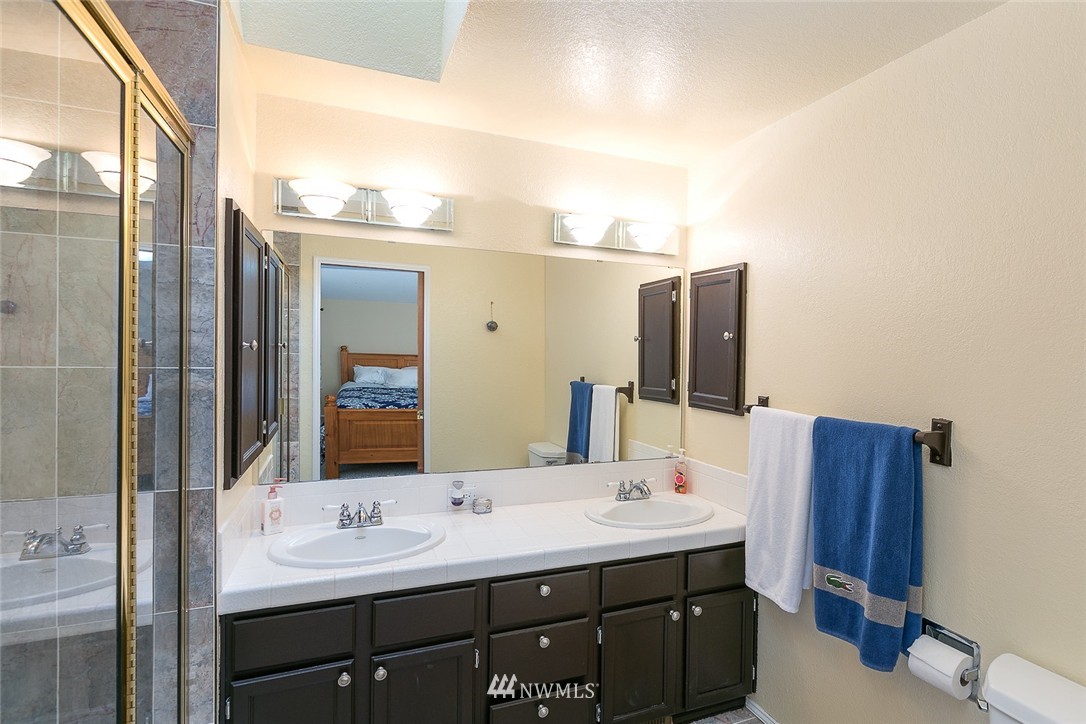 2019 237th Street Southeast Bothell, WA 98021 - Photo 12 of 19
