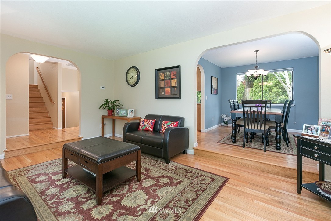 2019 237th Street Southeast Bothell, WA 98021 - Photo 4 of 19