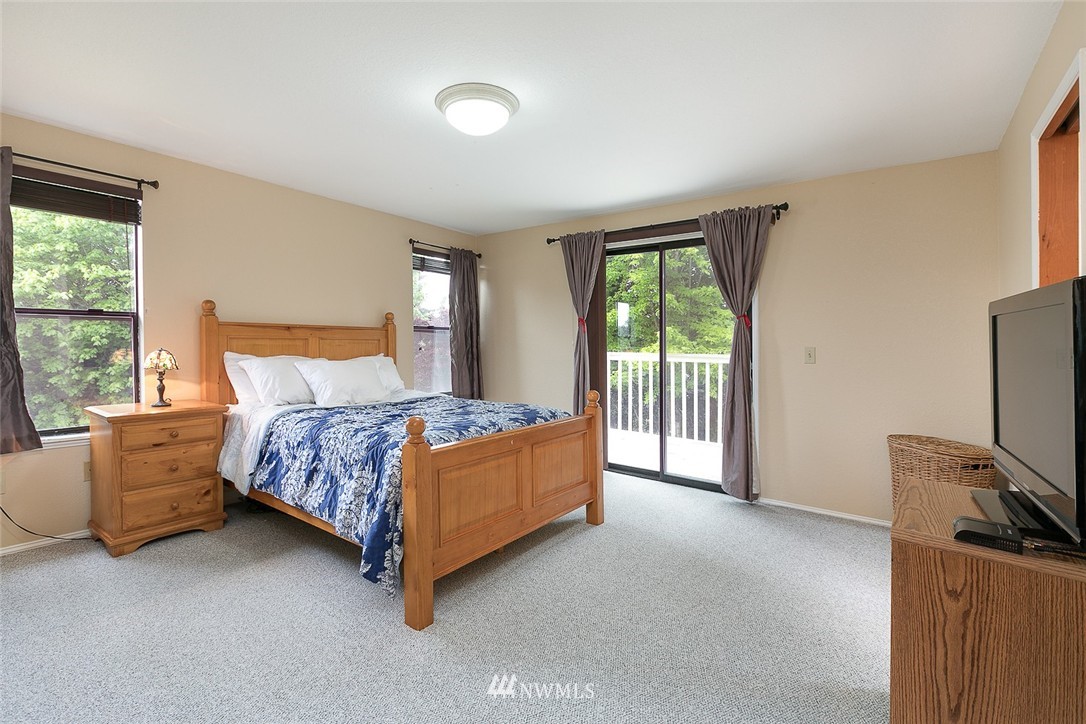 2019 237th Street Southeast Bothell, WA 98021 - Photo 10 of 19