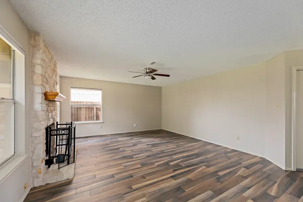 $2,450 | 13202 Amasia Drive, Austin, TX 78729
