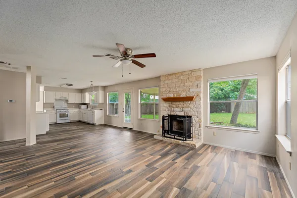 $2,450 | 13202 Amasia Drive, Austin, TX 78729
