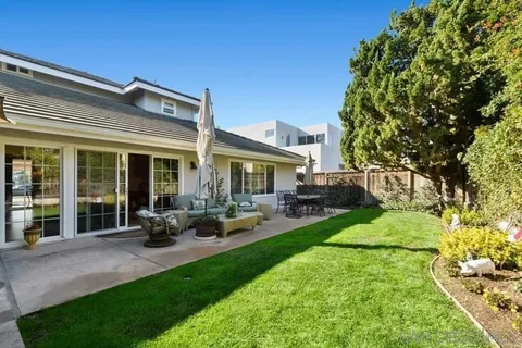 $2,495,000 | 3868 Avenida Feliz, Rancho Santa Fe, CA 92091