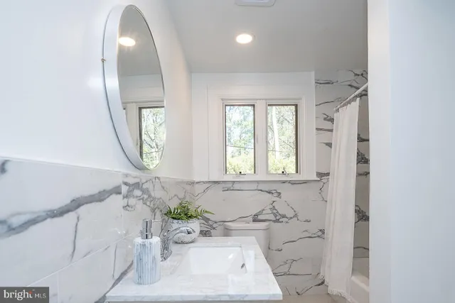 $4,999 | 875 Old State Road, Berwyn, PA 19312