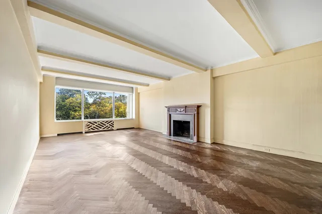 $3,250,000 | 130 East End Avenue, Unit 6A | Upper East Side