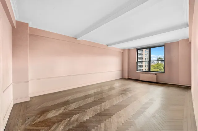 $3,250,000 | 130 East End Avenue, Unit 6A | Upper East Side