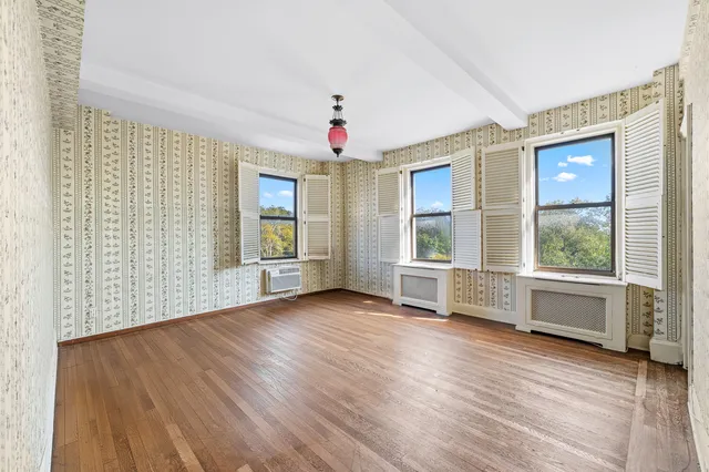 $3,250,000 | 130 East End Avenue, Unit 6A | Upper East Side