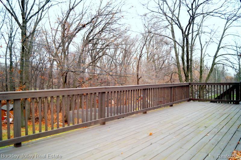 5009 Culver Road Brighton, MI 48114 - Photo 14 of 17 Open Deck